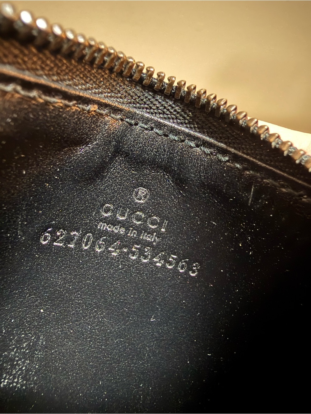 Gucci Keychain Wallet - Picture 4 of 4